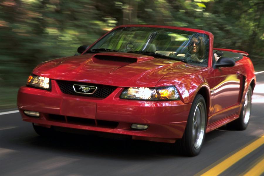  Ford Mustang GT Convertible 1999 года  (фото 66 из 74)